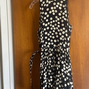 Black and white polka dots dress ( Imagnin )only worn once too small